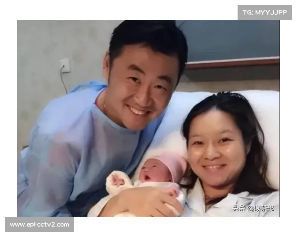 ATP香港公开赛观众席惊现退役名将李娜，低调观赛引发怀旧热潮